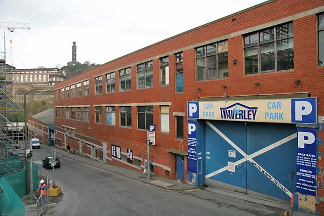 Looking to the north down New Sreet towards Calton Road. 