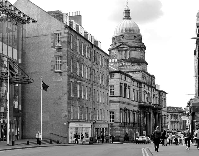 Nicolson Street, Festival Theatre and Edinburgh University Old College Dome  -  Photo 2011