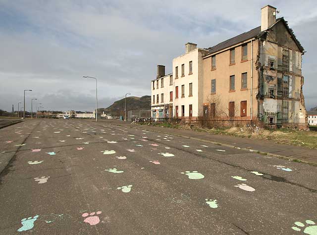 0_street_views_-_niddrie_mains_drive_from_se_032441.jpg