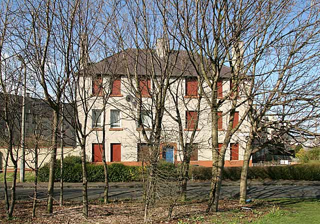 Niddrie Mains Road  -  looking E