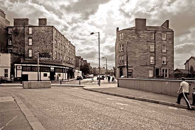 Looking across Lindsay Road railway bridge towards North Fort Street