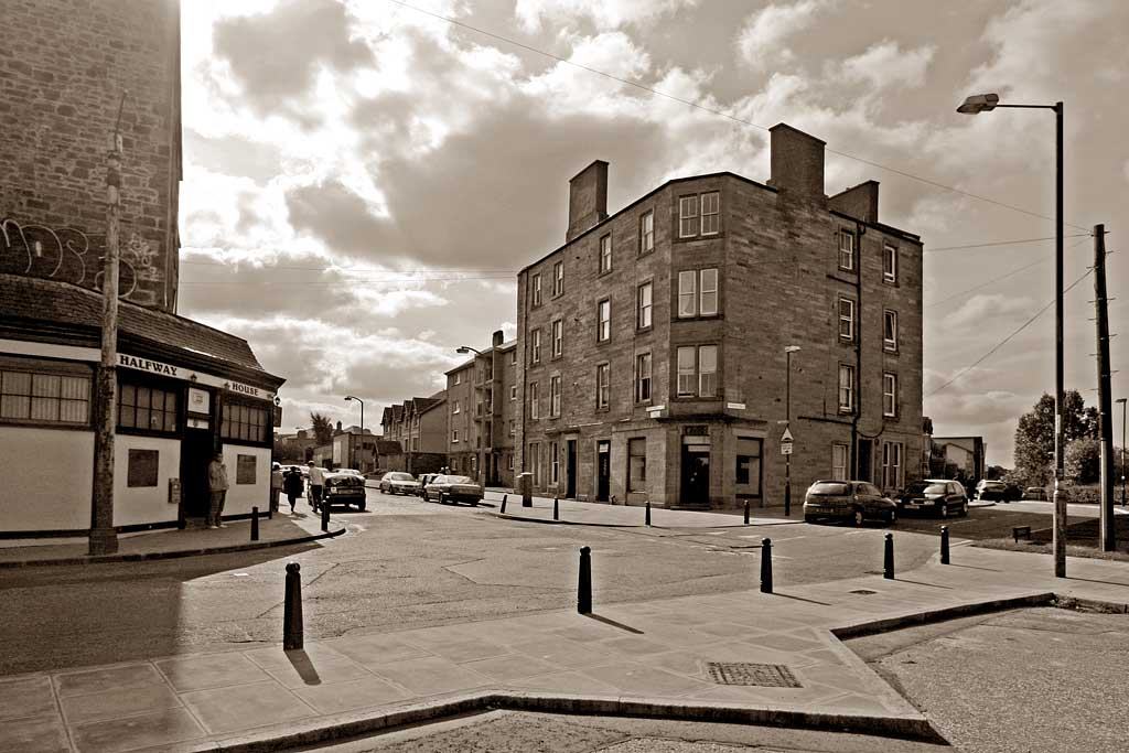 The junction of Lindsy Road and North Fort Street