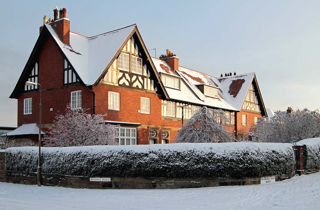 Primrose Bank Road  -  Houses and snow -  December 2010