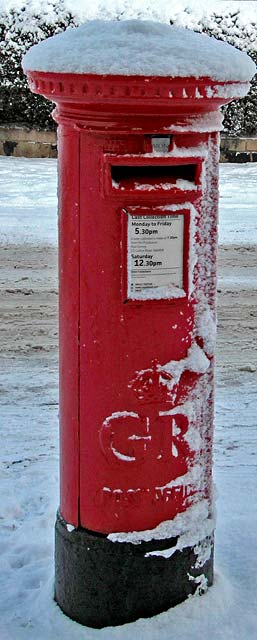 Primrose Bank Road  -  Pillar box and snow -  December 2010