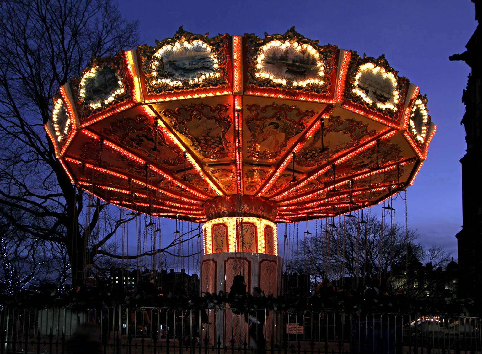 Princes Street - Wave Swinger  -  December 2011