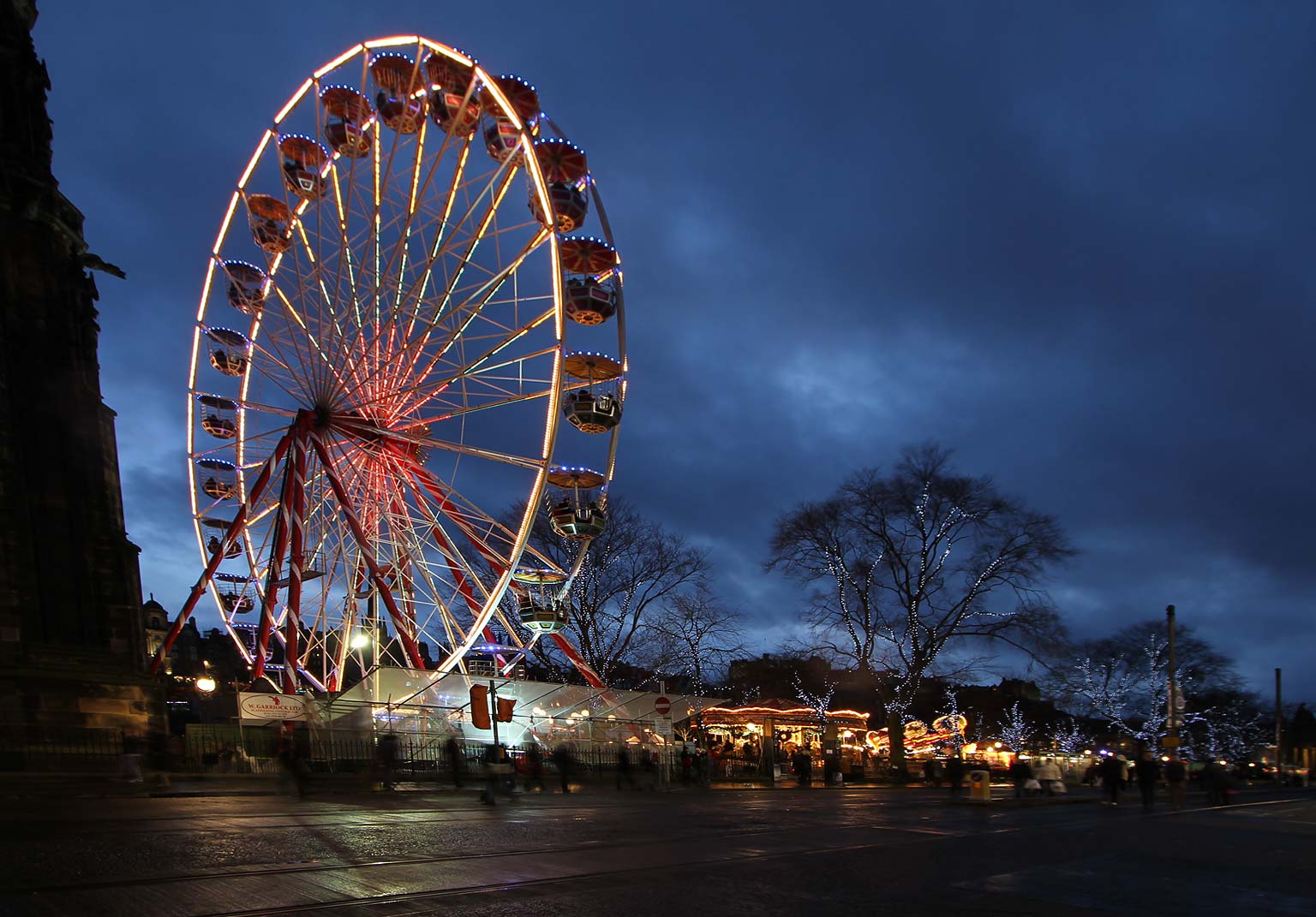 Edinburgh Wheel and Scott Monument December 2011