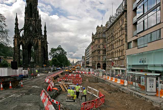 Preparing for Edinburgh's Trams  -  View of the Scott Monument and Princes Street from the junction with Waverley Bridge  -  July 2009