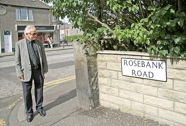 The corner of Granton Road and Rosebank Road  -  2010