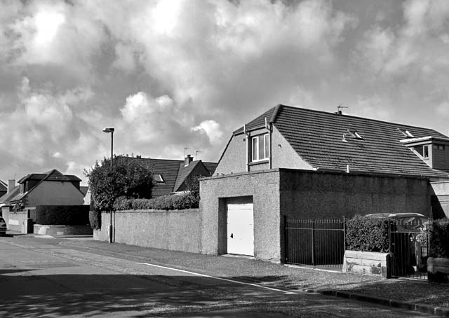 Bungalows at Rosebank Gardens, built on the site of the old Wardie Farm at Rosebank Road