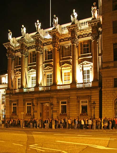 Queue for Harry Potter book  -  Waterston's Bookshop at the East End of Princes Street  -  The end of the queue in Saint Andrew Square