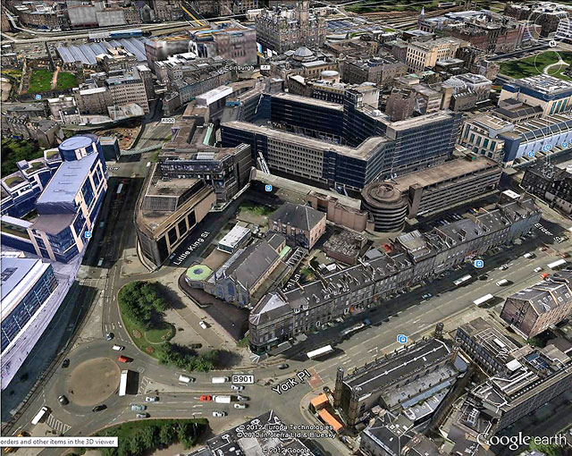 Aerial View of St James Square  -   looking to the south  -  Google Image published 2012