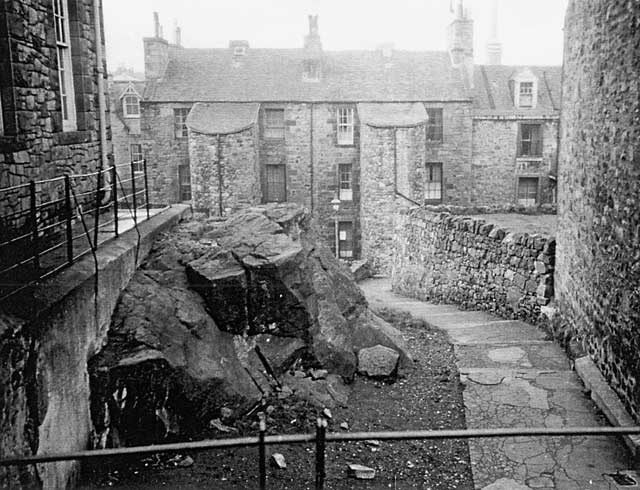 Dumbiedykes Survey Photograph - 1959 - St Leonard's Terrace