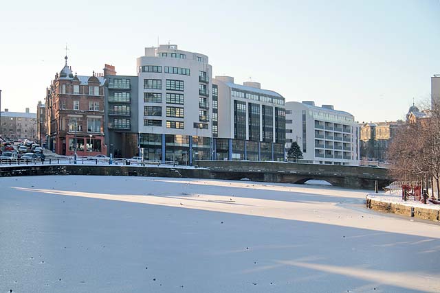 Photo from Bernard Street Bridge, Leith - Water of Leith frozen - Christmas Eve 2010