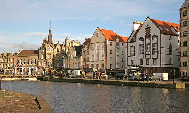 The Shore, Leith  -  Photograph taken November 2005