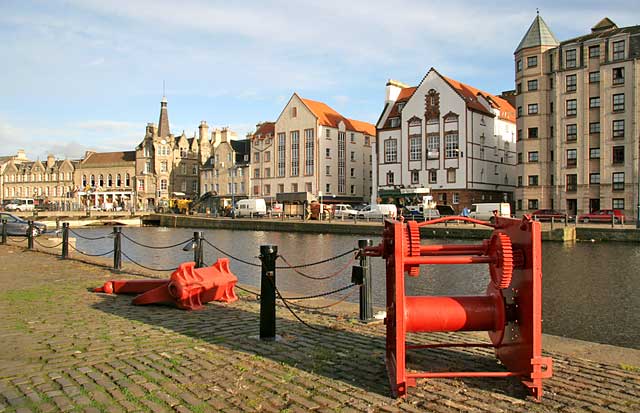 The Shore, Leith  -  Photograph taken November 2005