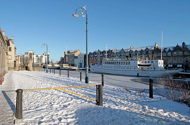 Photo from Bernard Street Bridge, Leith  -  Water of Leith frozen  -  Christmas Eve 2010