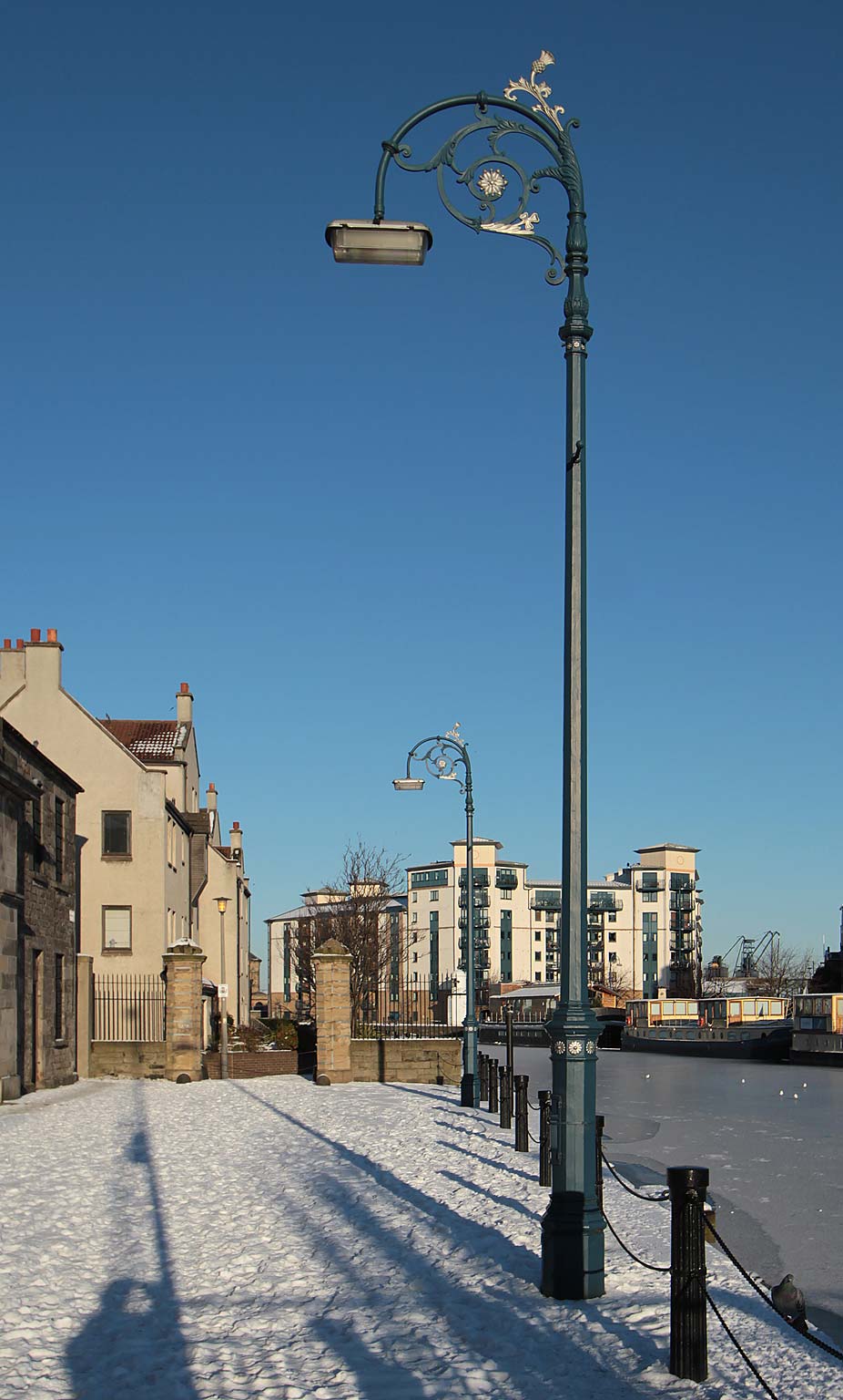 Photo from Bernard Street Bridge, Leith - Water of Leith frozen - Christmas Eve 2010
