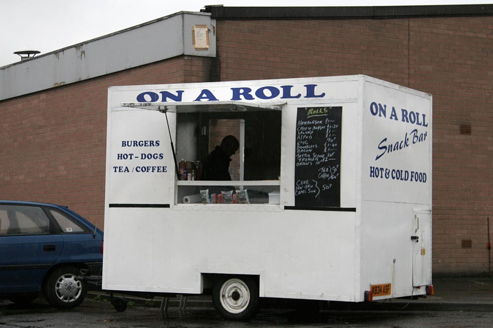 Refreshement van at Stewartfield, Bonnington  -  September 2005