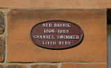 Straiton Place, Portobello  -  Plaque to Ned Barnie, Channel Swimmer  -  2006