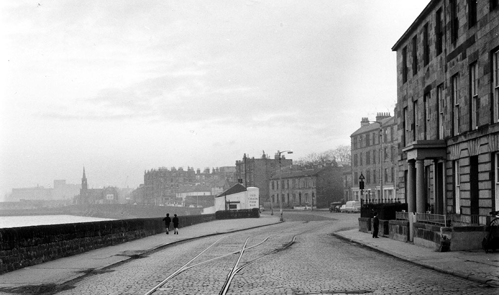 Looking east along Trinity Crescent towards the Old Chain Pier, 1962