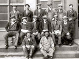 14 Edinburgh workers  -  around 1937  -  Which company?