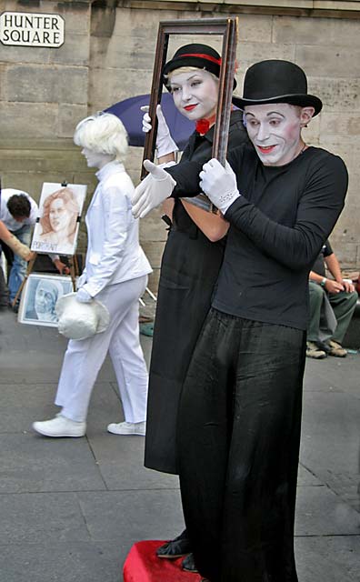Edinburgh Festival, 2006  -  Street Entertainers