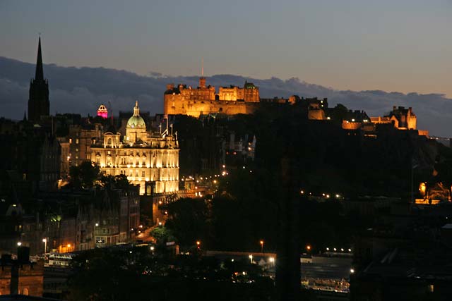 Edinburgh Festival Fireworks 2006 - seen from Calton Hill