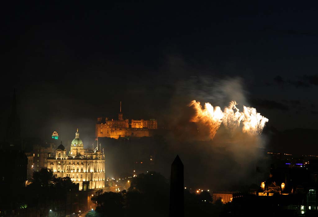 Edinburgh Festival Fireworks 2006 - seen from Calton Hill