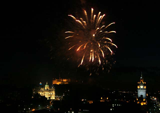 Edinburgh Festival Fireworks 2006 - seen from Calton Hill