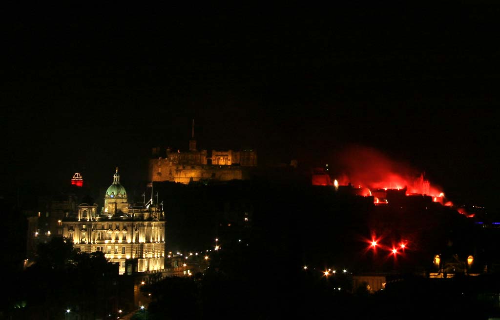 Edinburgh Festival Fireworks 2006 - seen from Calton Hill
