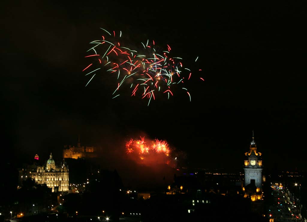 Edinburgh Festival Fireworks 2006 - seen from Calton Hill